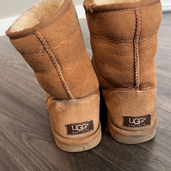Ugg Boots - Picture 3 of 5